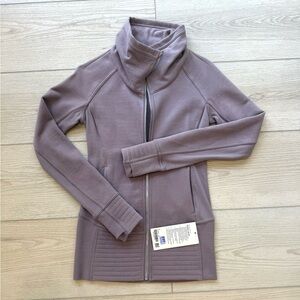 Lululemon Athletica Radiant Jacket, size 4, color VIVB